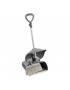 Recogedor con tapa de plástico