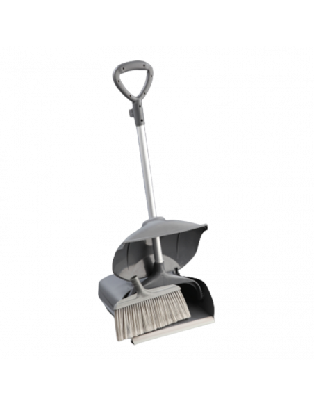 Recogedor con tapa de plástico